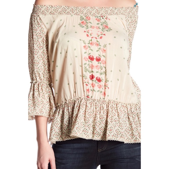 Democracy Floral Bell Sleeve Blouse - Picture 2 of 8